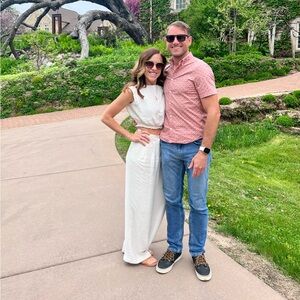 Matching set crop and wide leg pant. GUC